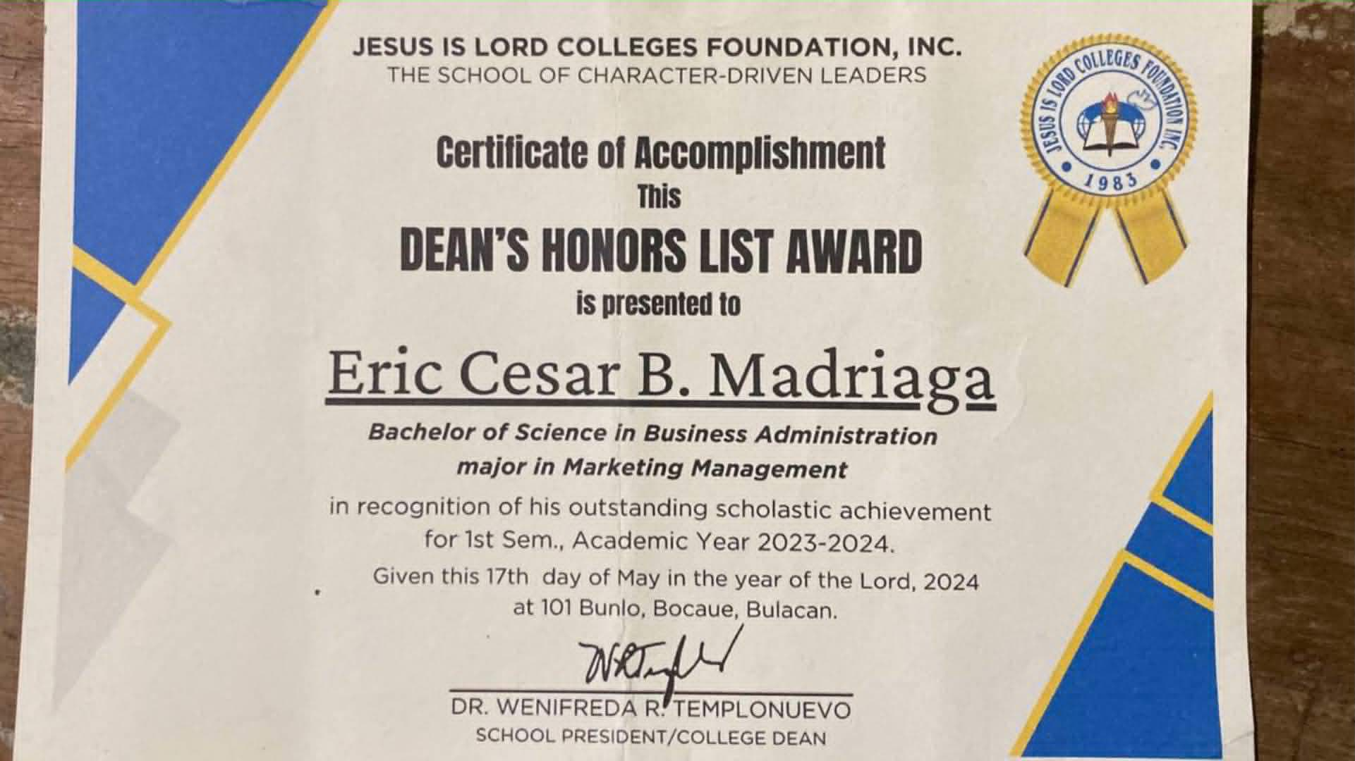 Dean's Honors List Award certificate
